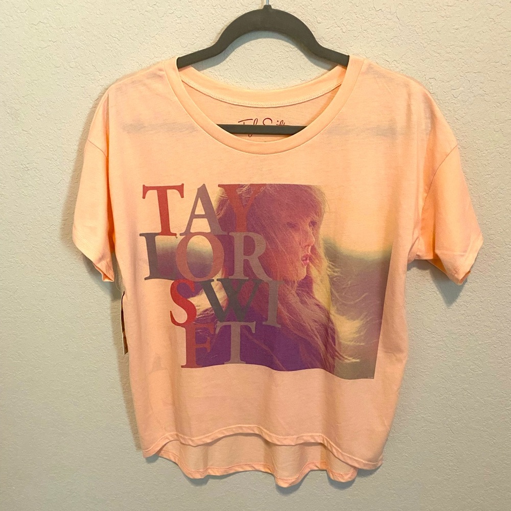 Taylor Swift high-low t-shirt, NWT